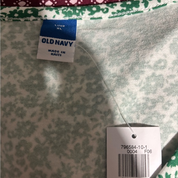 Woman’s Top Bundle Lot of 4 - Picture 7 of 10